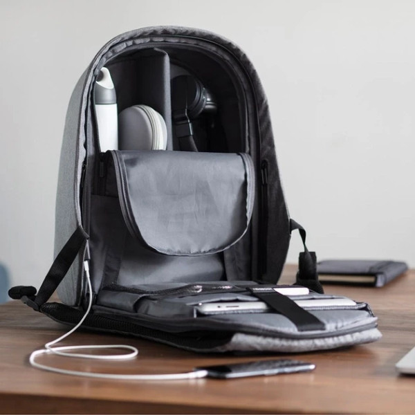Городской рюкзак антиворий Bobby Bag 9008 для ноутбука 13.3" с USB портом и RFID-защитой