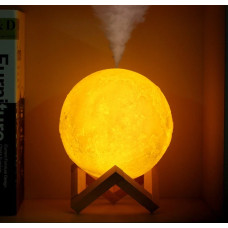 Зволожувач повітря Humidifier 3D Moon Lamp Light Diffuser у формі місяця