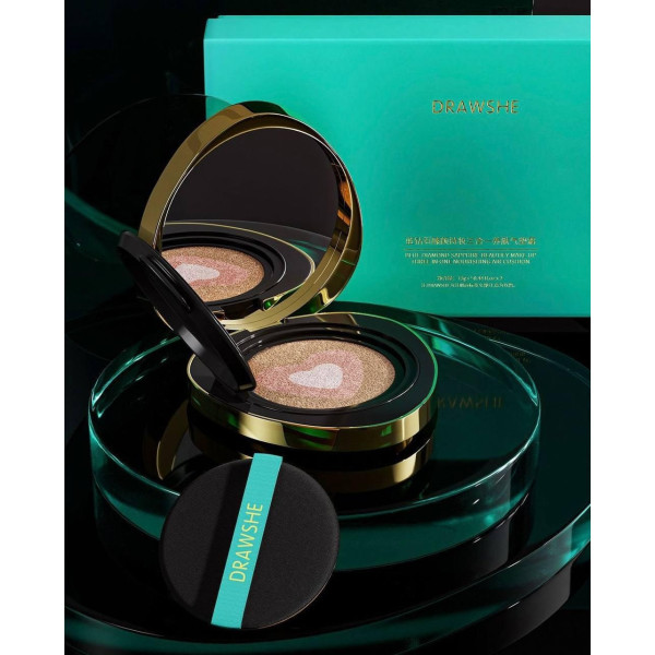 Трехцветный тональный кушон Drawshe Emerald Crystal Glow увлажнение сменный блок 24 г