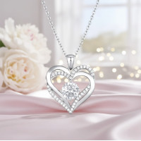 Женское ожерелье с кулоном в форме сердца Heart из циркония Серебристый